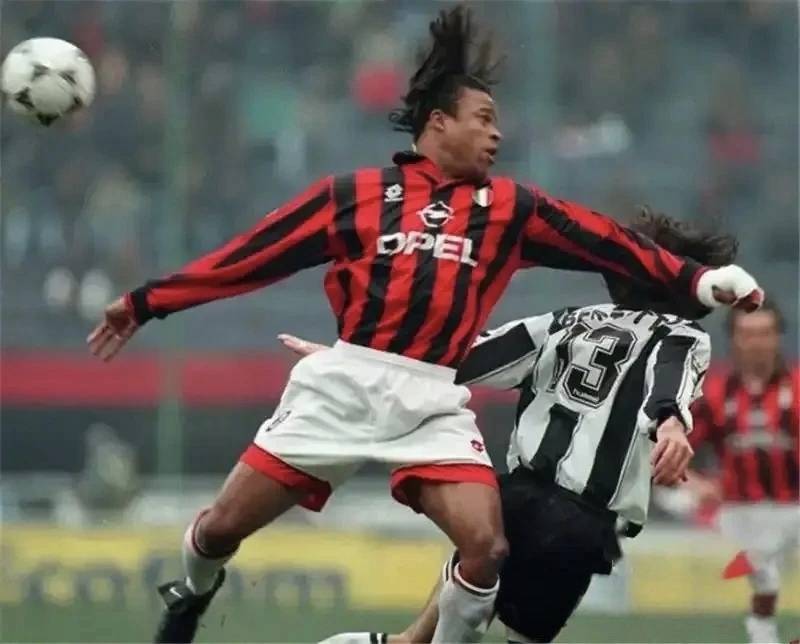 惊险！曼联24天生死劫：转费会弃沙特，卡里克豪赌欧冠